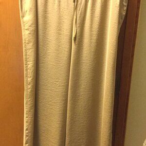 Ralph Lauren Pull on Wide Leg Ankle length Pant Size 6